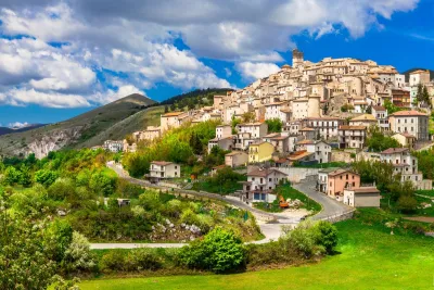 Abruzzo Castel del Monte