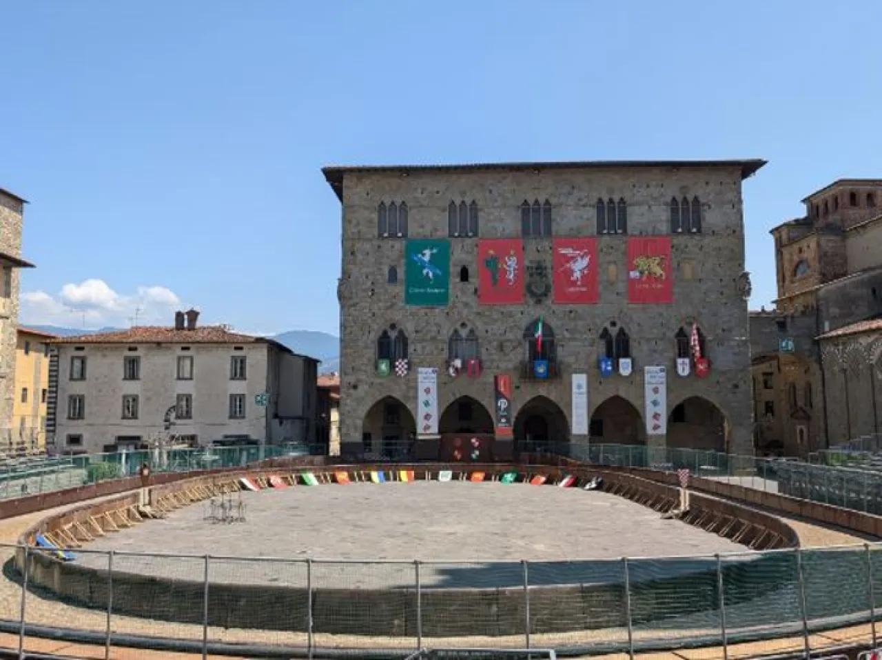 “Pistoia cavalleresca: tour della Giostra dell’Orso” - Image 1
