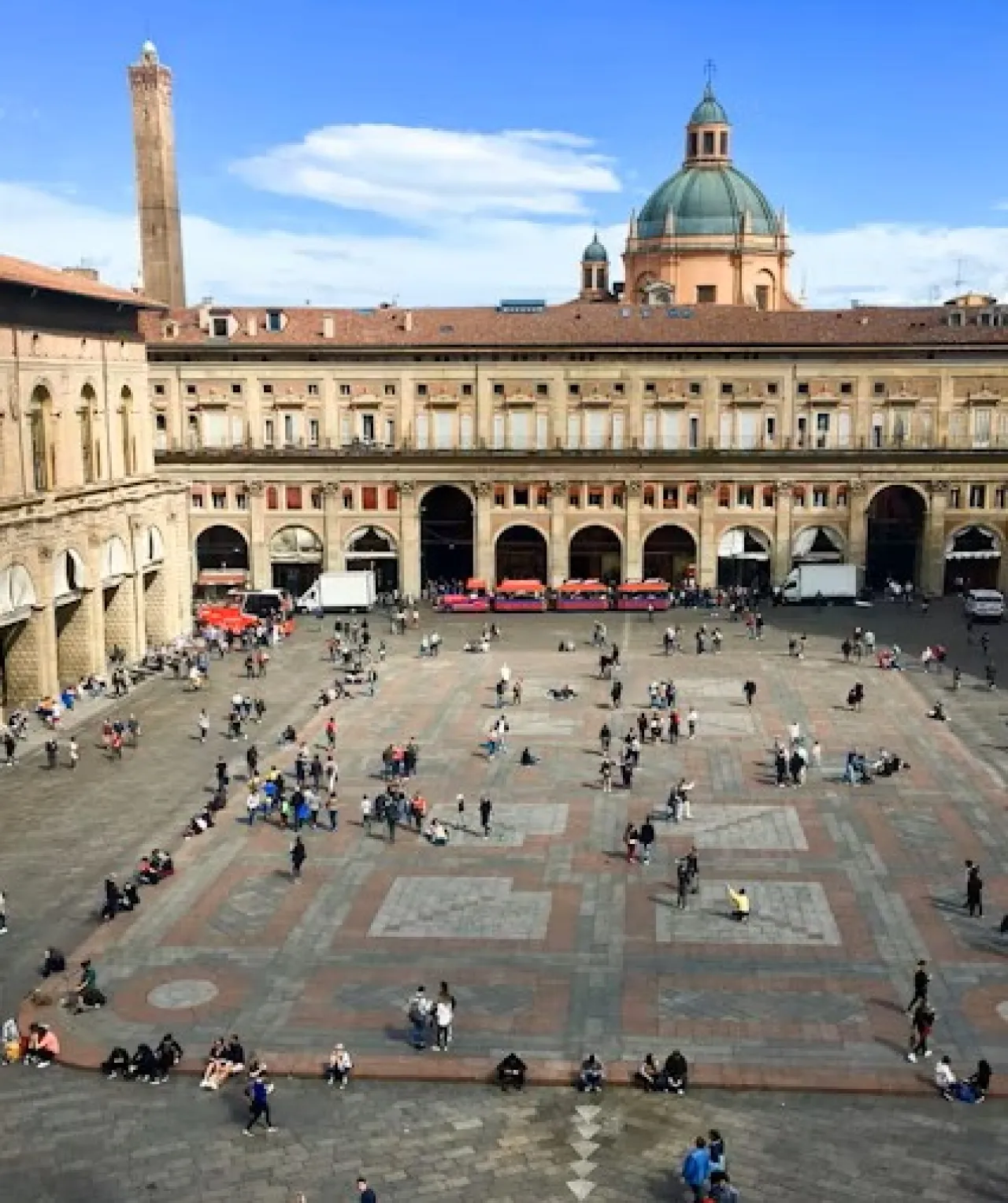 Bologna: la Rossa, la Dotta, La Grassa e pit stop alla casa del Cavallino Rampante - Image 2