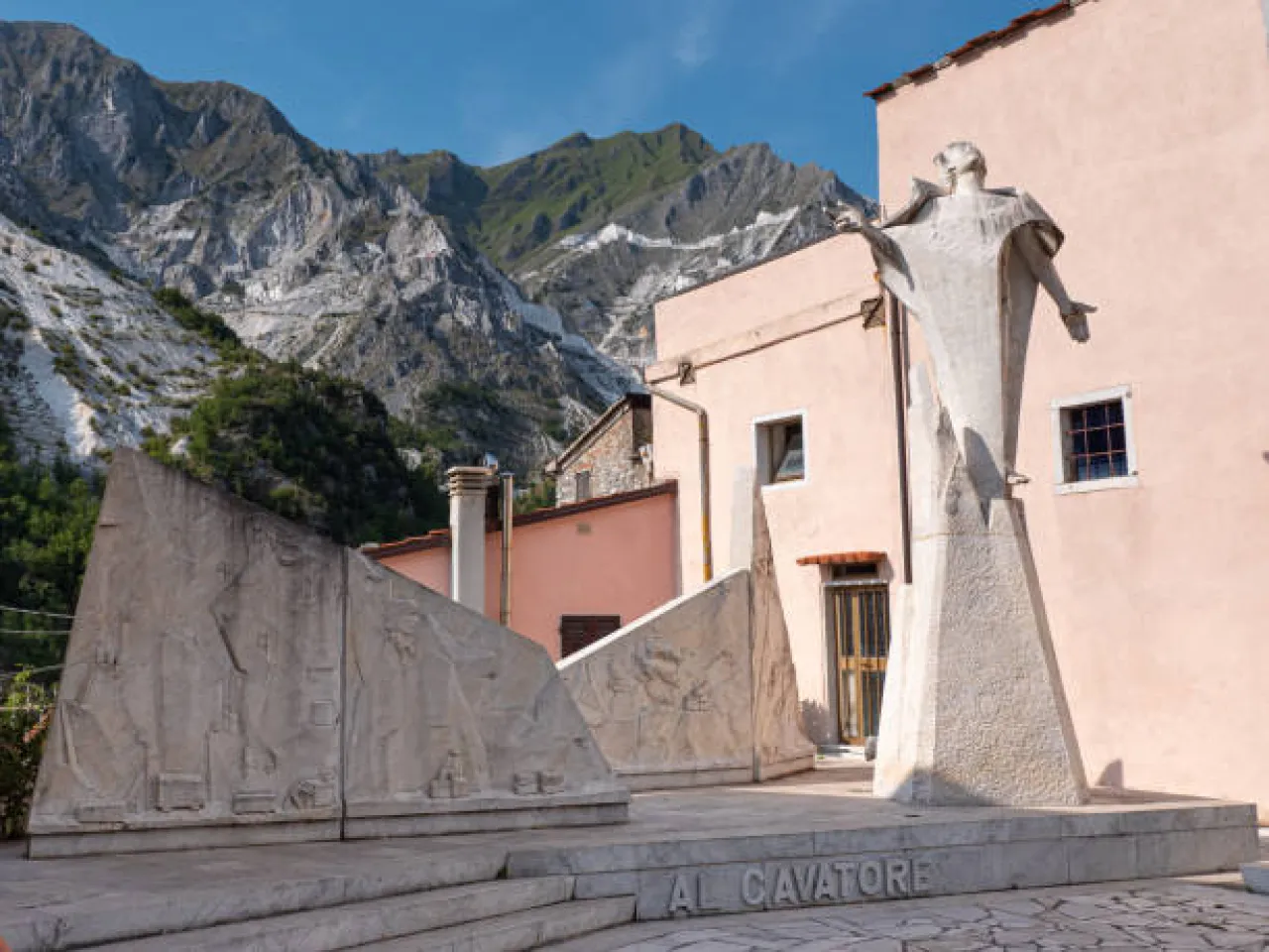 Dalla durezza del Marmo, passando per il sapore del lardo fino al relax del Mare - Image 1