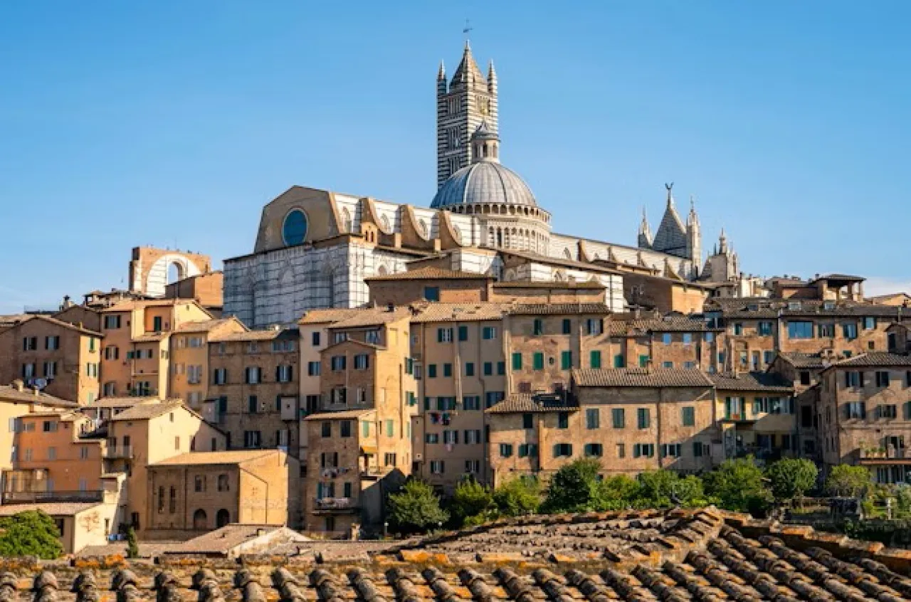 Discover San Gimignano, Siena, and Chianti with a Private Tour - Image 3