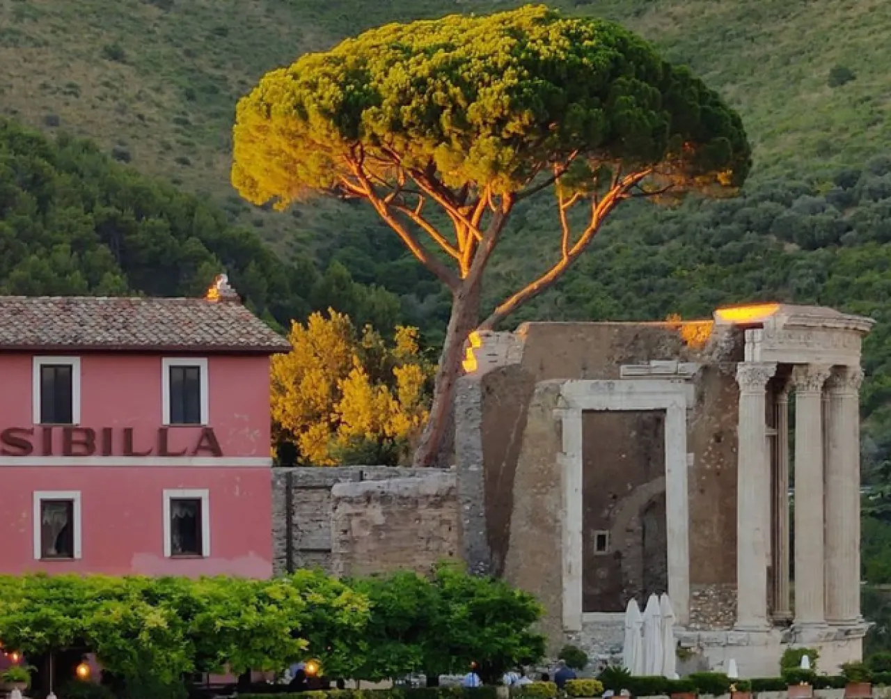 Tivoli Essence Tour - Image 1