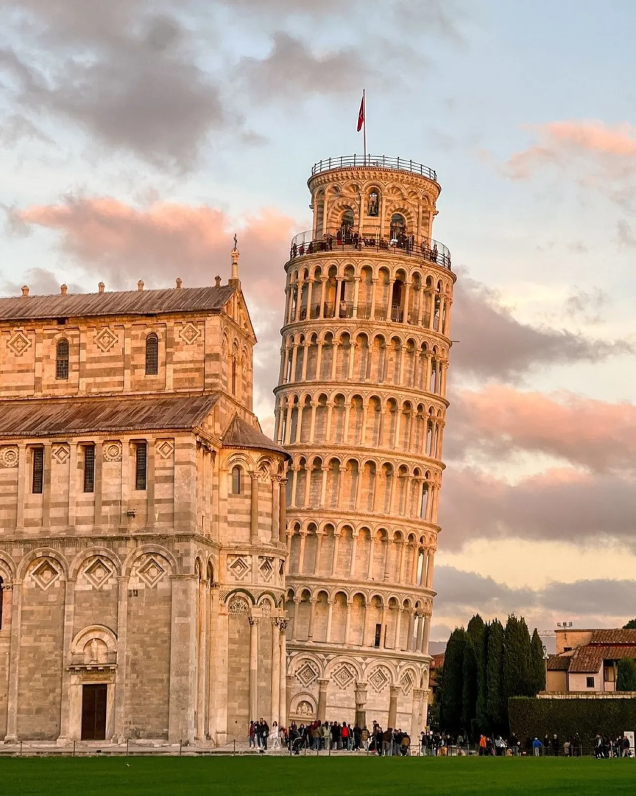 Private Tour of Pisa & Lucca: History, Art, and Tuscan Villages