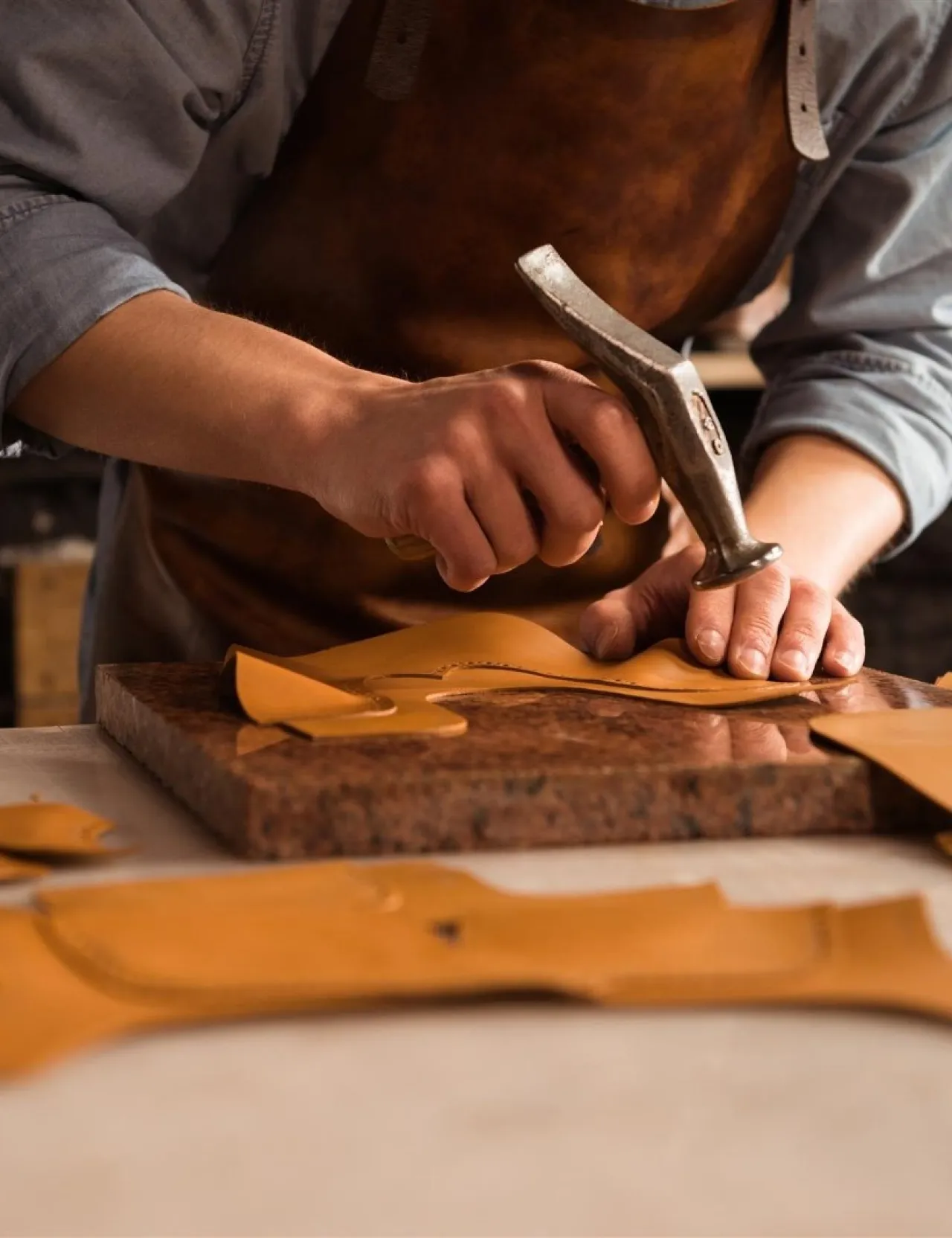 La Maestria dell’artigiano fiorentino: alla scoperta della pelletteria