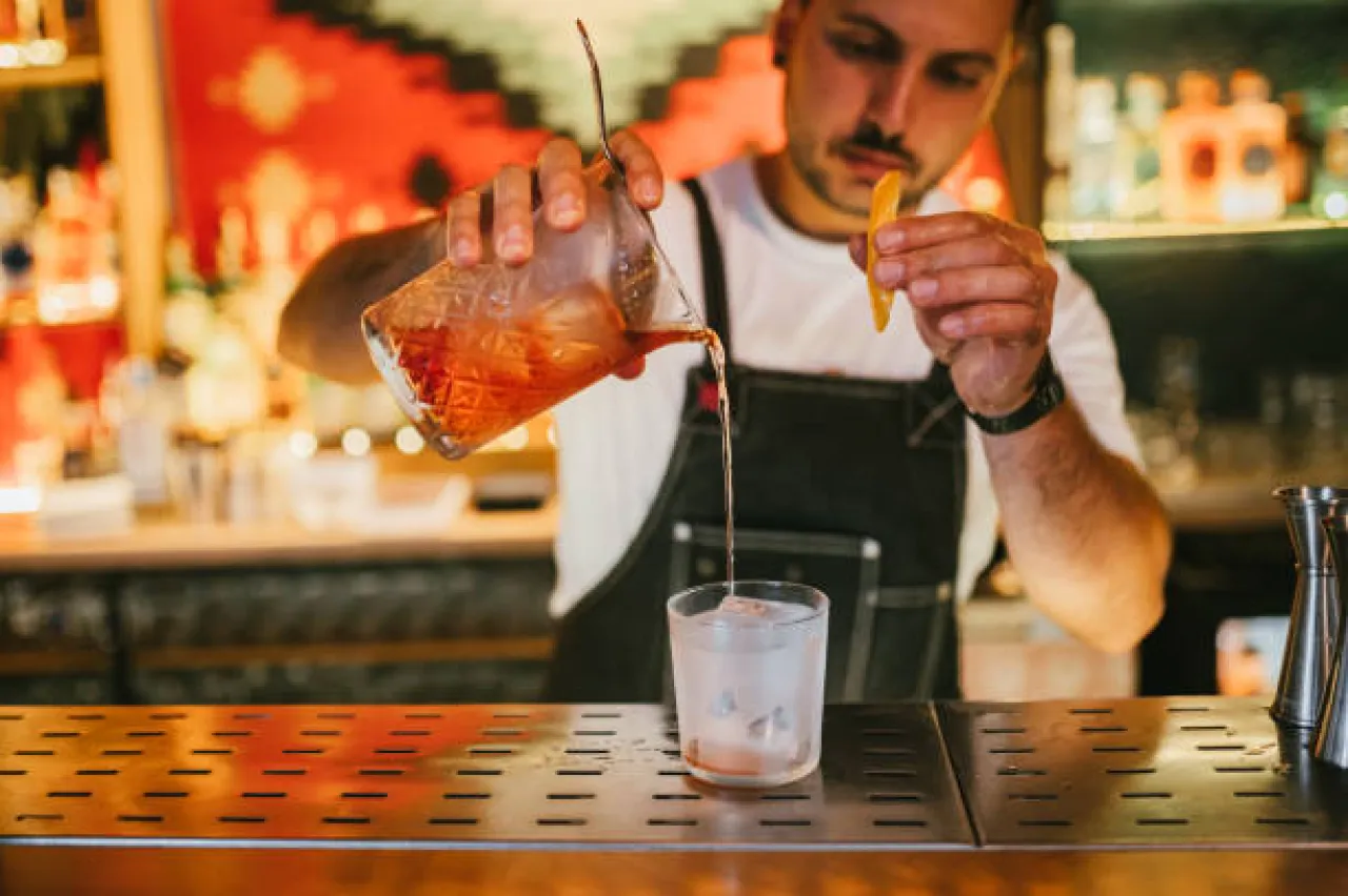 Shades of Negroni - Image 5