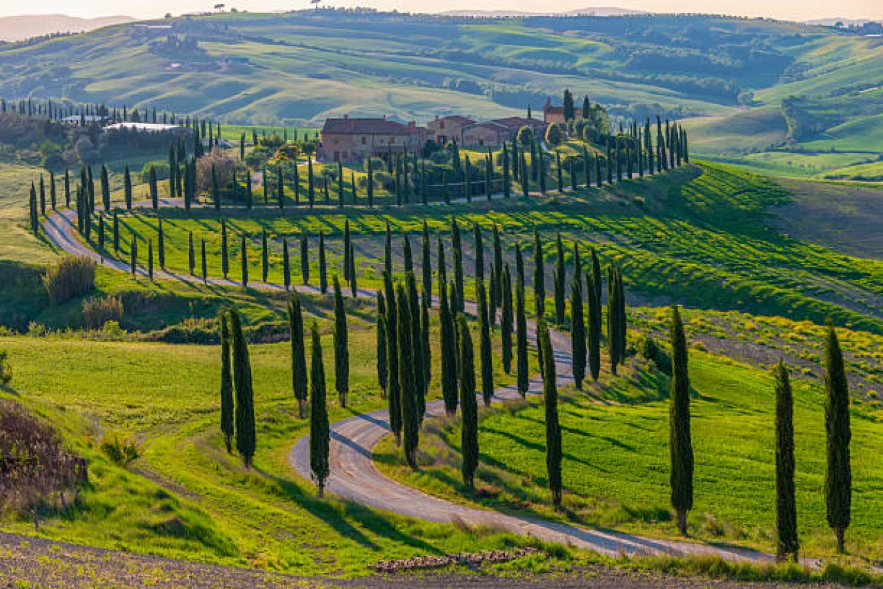 Val d'Orcia: The true Tuscan countryside with its authentic flavors - Image 3