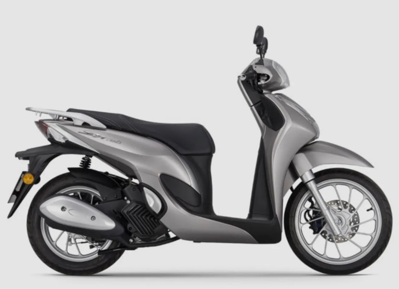 PIAGGIO MEDLEY 125cc or similar  - Image 4